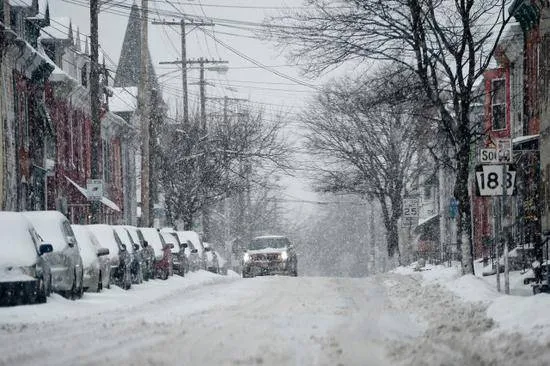 美男子因铲雪冲突枪杀邻居后自杀什