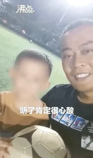 萌娃给警察爸爸连续怒发22条语音怎么回事？背后真相曝光让人感动