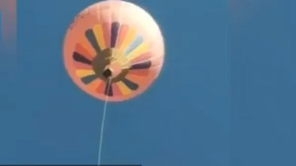 云南一景区工作人员从热气球坠亡什