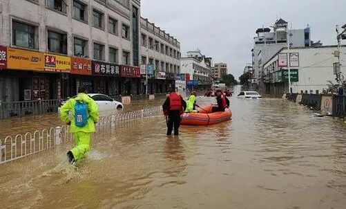 中国气象局连发三个预警什么情况？最