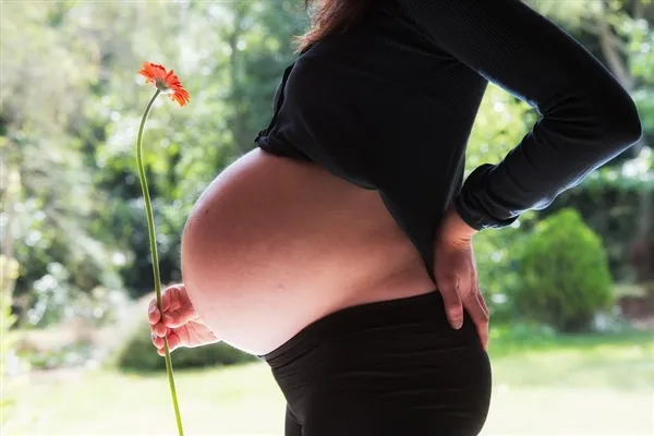 柳叶刀子刊：孕期抽烟饮酒婴儿猝死风