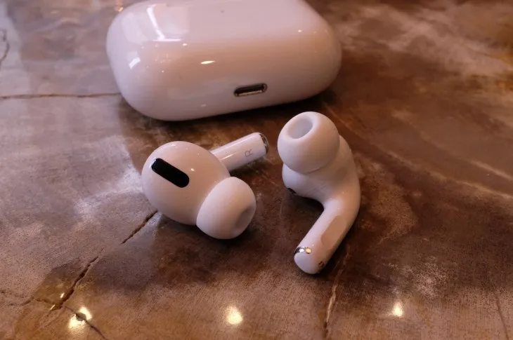 苹果AirPods Pro开卖，华强北山寨货