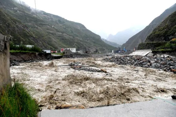 四川汶川发生山洪泥石流灾害