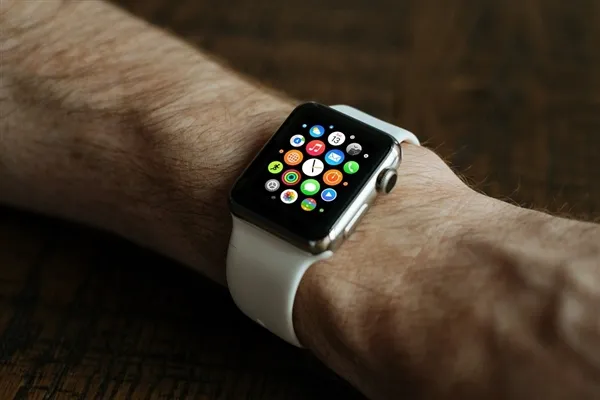 Apple Watch摔倒检测功能又救了一