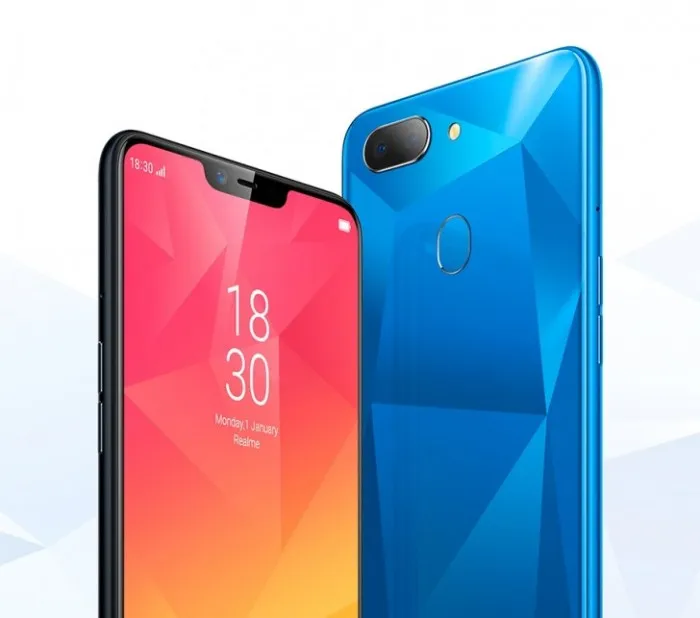 Realme 2新机渲染图曝光：刘海+双摄